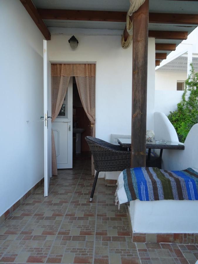 Andreas Studio With Private Parcking Apartment Triovasálos Exterior foto